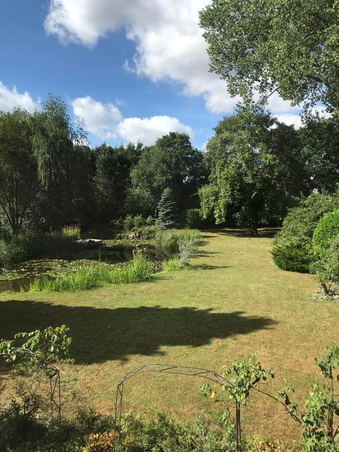 The Reading Whole Apartment With Private Lake And Gardens Zewnętrze zdjęcie